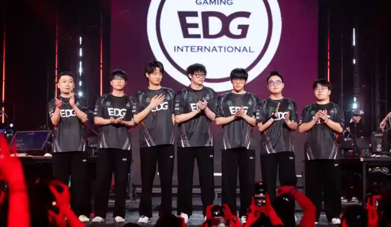 EDward Gaming secures Champions 2025 Paris spot.